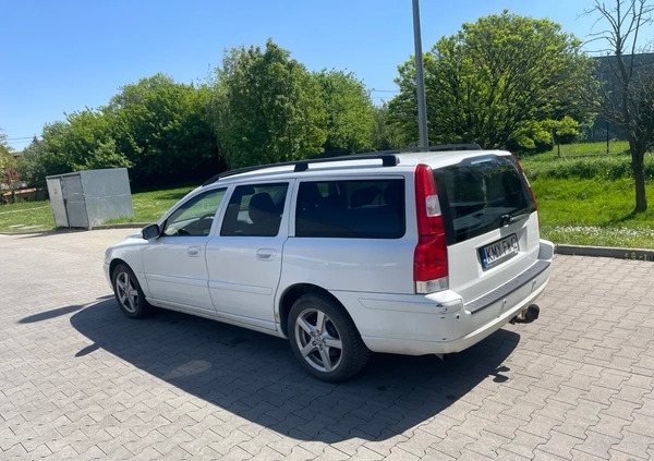 Volvo V70 cena 16900 przebieg: 303734, rok produkcji 2006 z Kraków małe 254